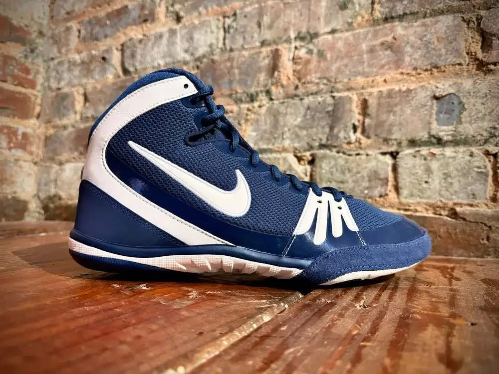 Nike Freek Navy White Wrestling Shoes Size 10 316403-411